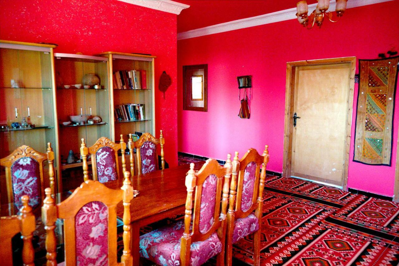 Bedouin Pink Ecohouse Bed & Breakfast วาดี มูซา ภายนอก รูปภาพ