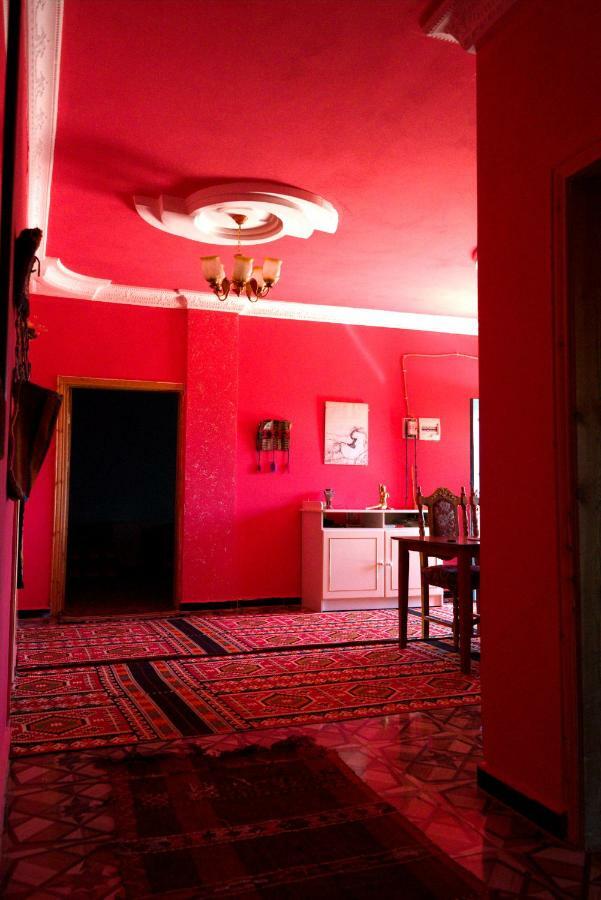 Bedouin Pink Ecohouse Bed & Breakfast วาดี มูซา ภายนอก รูปภาพ